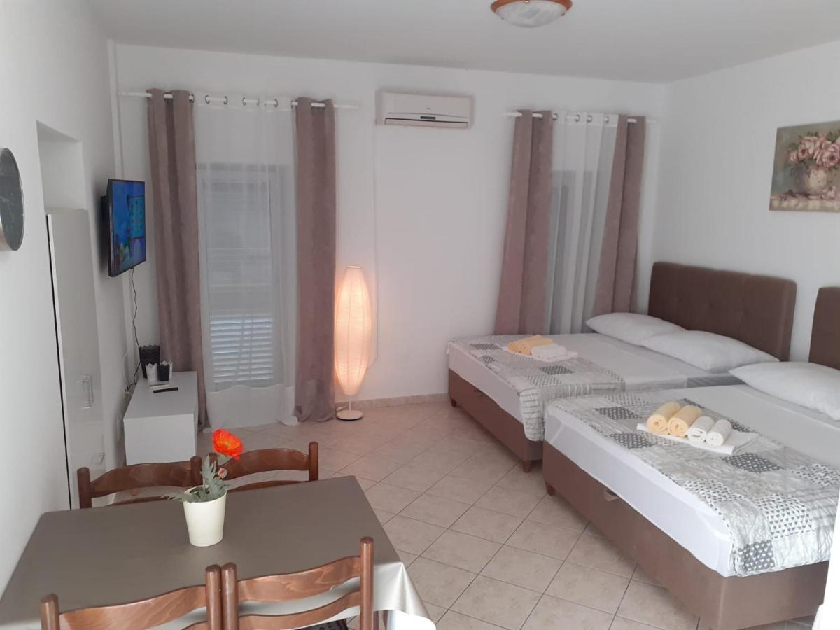 Apartments Vinea Baška Voda Εξωτερικό φωτογραφία