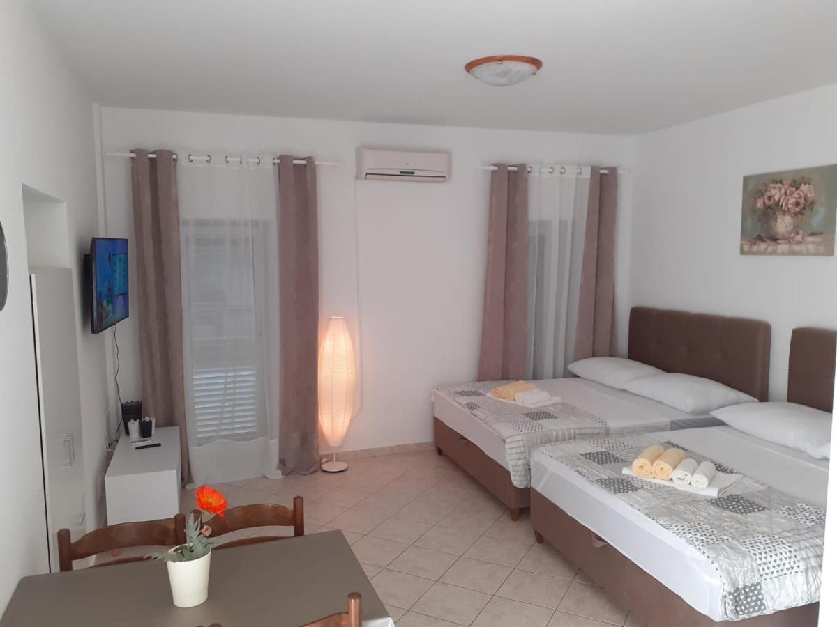 Apartments Vinea Baška Voda Εξωτερικό φωτογραφία