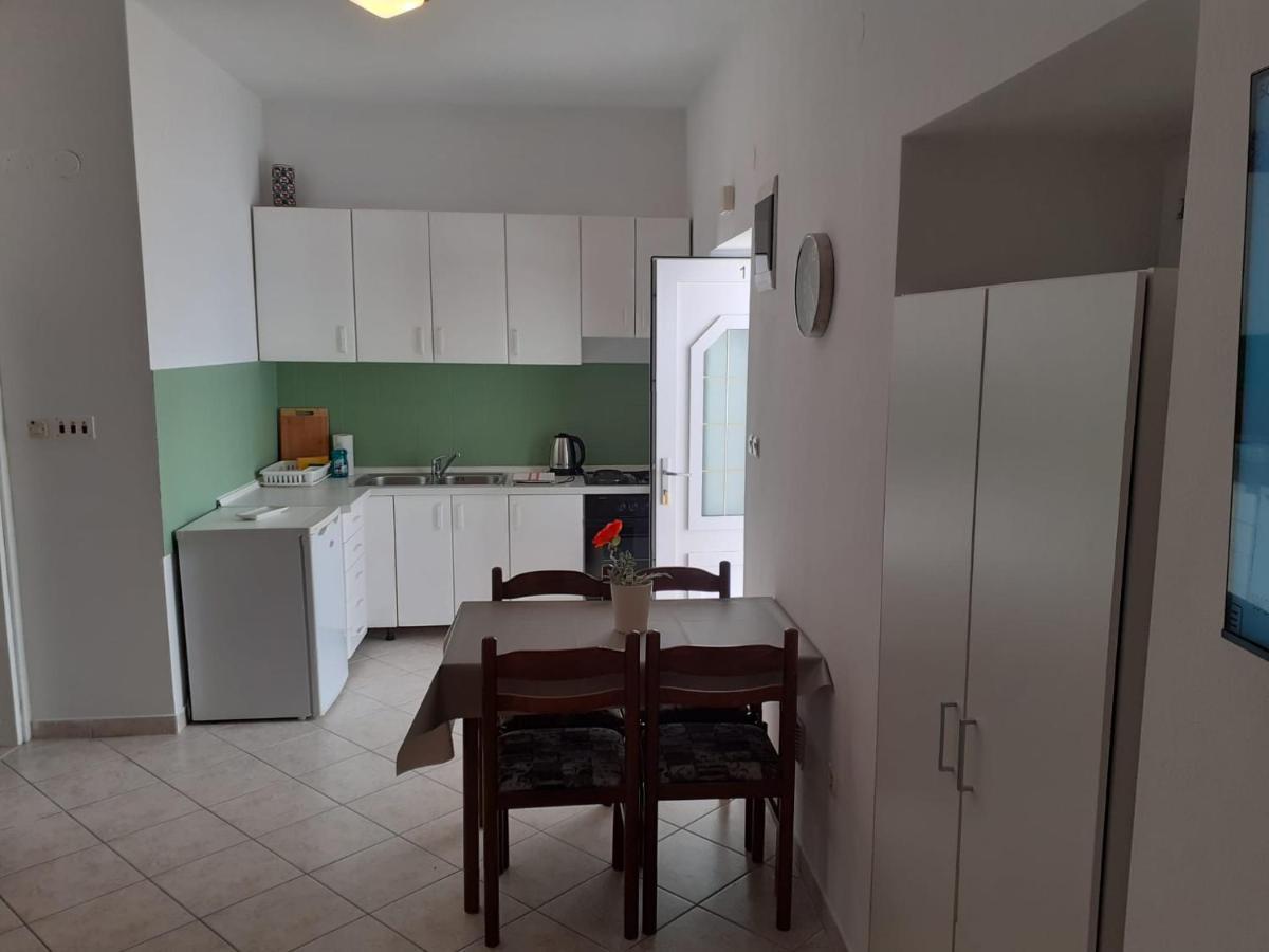 Apartments Vinea Baška Voda Εξωτερικό φωτογραφία