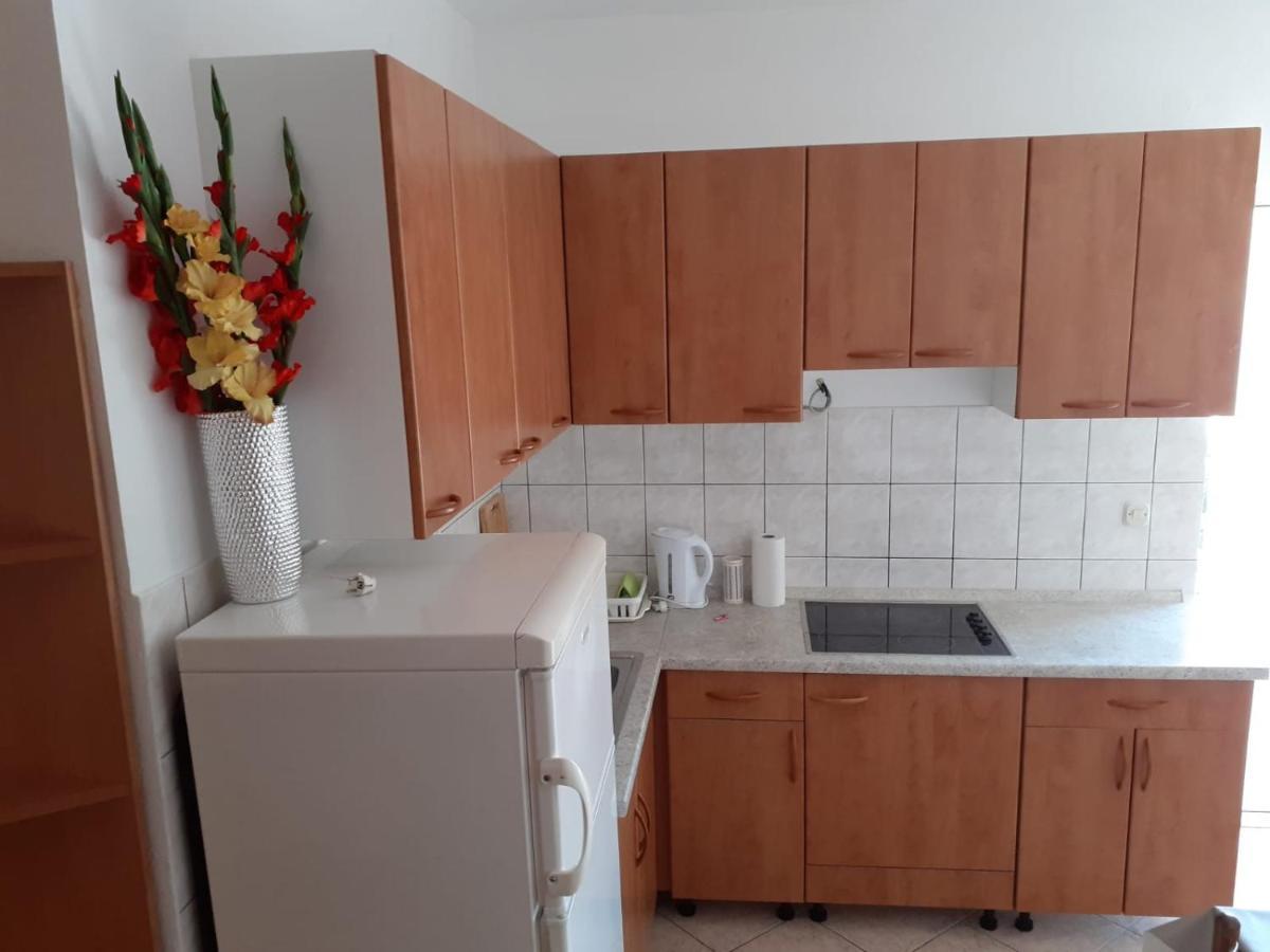 Apartments Vinea Baška Voda Εξωτερικό φωτογραφία